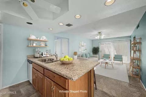 Kitchen - 5212 E Tamblo Dr, Phoenix, AZ 85044 photo 2 of 6