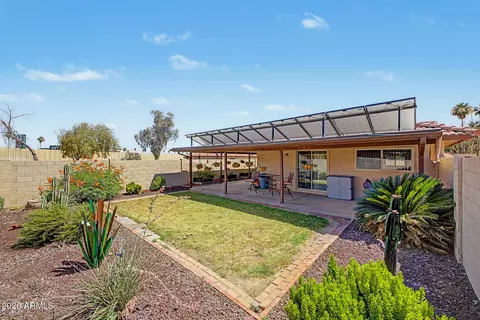 Exterior - 5212 E Tamblo Dr, Phoenix, AZ 85044 photo 4 of 5
