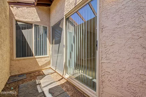 Exterior - 5212 E Tamblo Dr, Phoenix, AZ 85044 photo 3 of 5