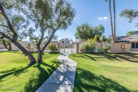 Exterior - 3109 E Siesta Ln, Phoenix, AZ 85050 photo 7 of 8
