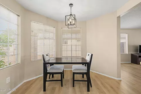 Dining - 3109 E Siesta Ln, Phoenix, AZ 85050 photo 1 of 1