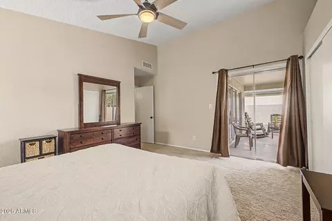 Bedroom - 3109 E Siesta Ln, Phoenix, AZ 85050 photo 2 of 2