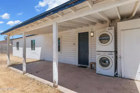 Exterior - 2133 W Colter St, Phoenix, AZ 85015 photo 7 of 7