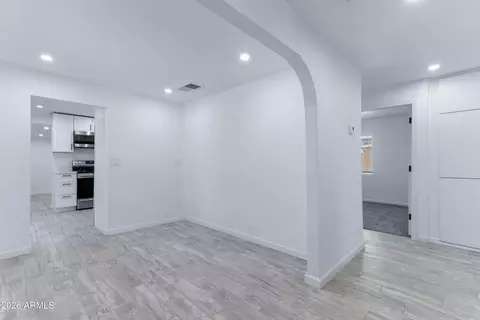 Entry Way - 2133 W Colter St, Phoenix, AZ 85015 photo 2 of 2