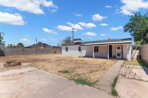 Exterior - 2133 W Colter St, Phoenix, AZ 85015 photo 6 of 7