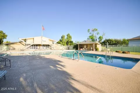 Exterior - 4550 N 15th Ave, Phoenix, AZ 85015 photo 3 of 4