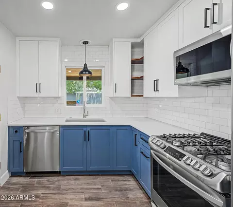 Kitchen - 1620 E Rancho Dr, Phoenix, AZ 85016 photo 1 of 3