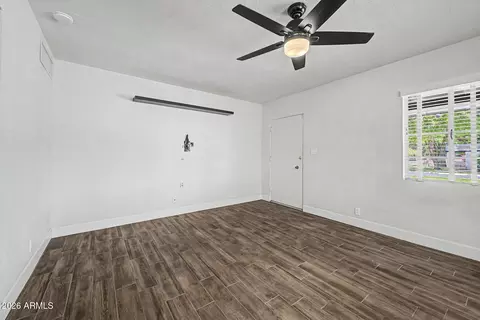 Living - 1620 E Rancho Dr, Phoenix, AZ 85016 photo 3 of 4