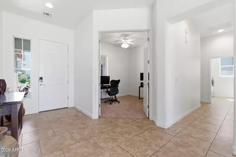 Entry Way - 674 E Sipapu Dr, Gilbert, AZ 85297 photo 1 of 5
