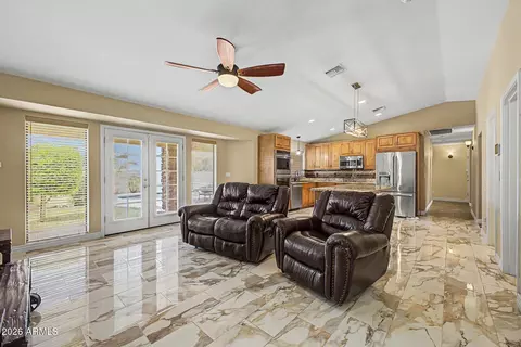 Living - 802 E Roberts Rd, Phoenix, AZ 85022 photo 3 of 3
