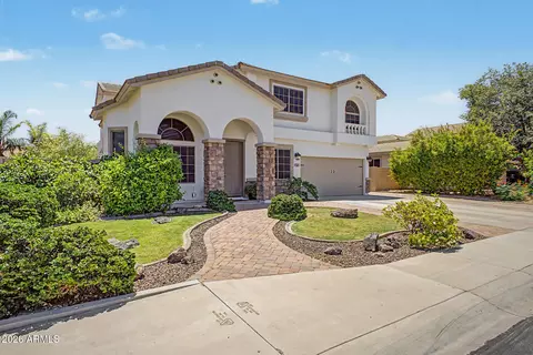 Exterior - 11327 E Sonrisa Ave, Mesa, AZ 85212 photo 2 of 8