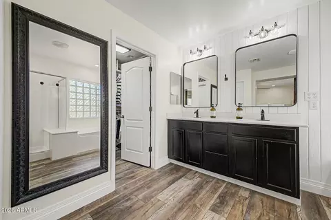 Bath - 11327 E Sonrisa Ave, Mesa, AZ 85212 photo 3 of 5