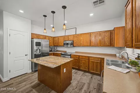 Kitchen - 11327 E Sonrisa Ave, Mesa, AZ 85212 photo 3 of 3