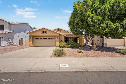 8118 W Harmony Ln, Peoria, AZ 85382