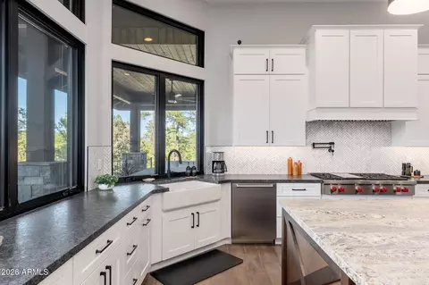 Kitchen - 602 N Redbud Cir, Payson, AZ 85541 photo 3 of 6
