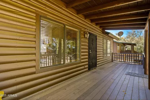 Exterior - 2348 S Buffalo Loop, Overgaard, AZ 85933 photo 7 of 11