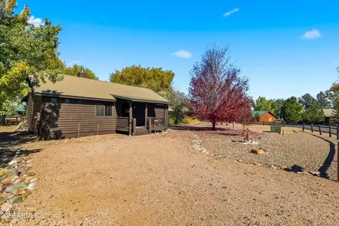 Exterior - 2348 S Buffalo Loop, Overgaard, AZ 85933 photo 2 of 11