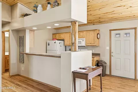 Entry Way - 2348 S Buffalo Loop, Overgaard, AZ 85933 photo 1 of 1