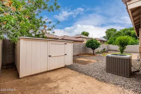 Exterior - 3587 E Trigger Way, Gilbert, AZ 85297 photo 8 of 9