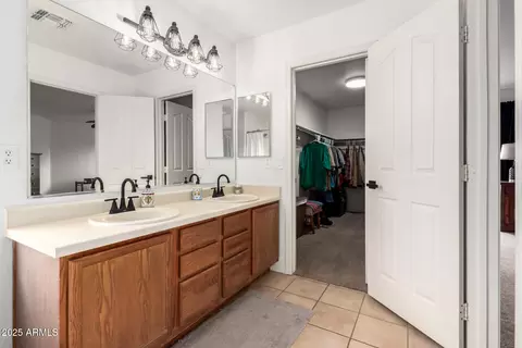 Bath - 3587 E Trigger Way, Gilbert, AZ 85297 photo 1 of 2