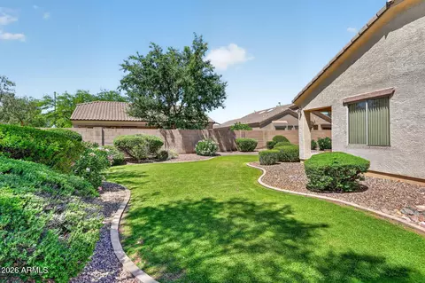 Exterior - 954 E Devon Dr, Gilbert, AZ 85296 photo 5 of 11