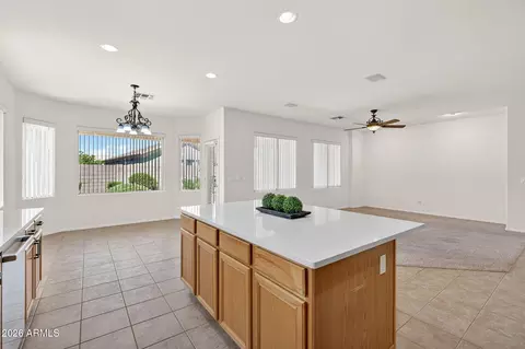 Kitchen - 954 E Devon Dr, Gilbert, AZ 85296 photo 6 of 6
