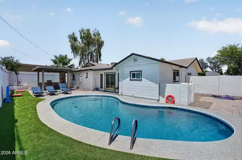 Exterior - 1749 E Medlock Dr, Phoenix, AZ 85016 photo 2 of 3