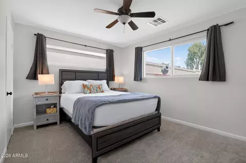 Bedroom - 1749 E Medlock Dr, Phoenix, AZ 85016 photo 3 of 8