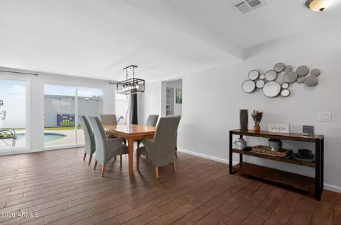 Dining - 1749 E Medlock Dr, Phoenix, AZ 85016 photo 1 of 2