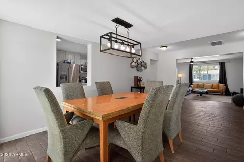 Dining - 1749 E Medlock Dr, Phoenix, AZ 85016 photo 2 of 2