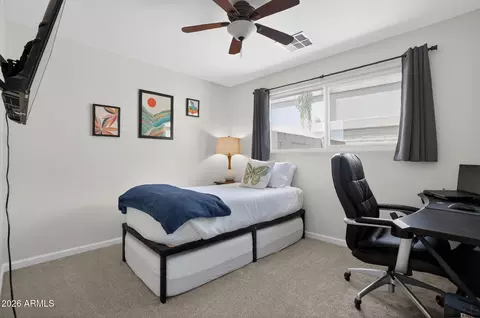 Bedroom - 1749 E Medlock Dr, Phoenix, AZ 85016 photo 6 of 8