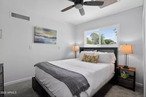 Bedroom - 1749 E Medlock Dr, Phoenix, AZ 85016 photo 7 of 8