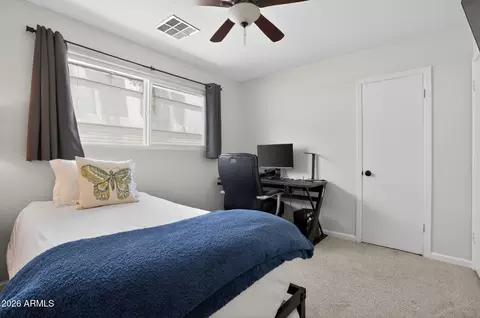 Bedroom - 1749 E Medlock Dr, Phoenix, AZ 85016 photo 5 of 8
