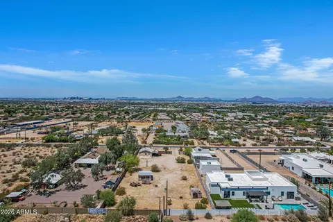 View/Area - 2241 E Desert Ln, Phoenix, AZ 85042 photo 10 of 12