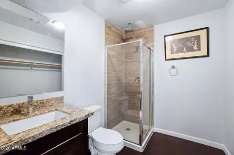 Bath - 2732 E Roeser Rd, Phoenix, AZ 85040 photo 2 of 2
