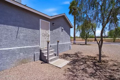 Exterior - 2732 E Roeser Rd, Phoenix, AZ 85040 photo 5 of 6