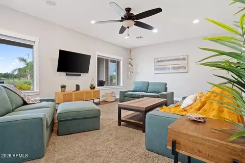 Living - 9638 E Lompoc Ave, Mesa, AZ 85209 photo 3 of 5
