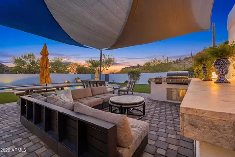 Exterior - 4417 E Mountain View Rd, Phoenix, AZ 85028 photo 3 of 13