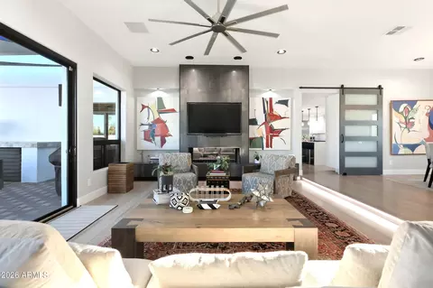 Living - 4417 E Mountain View Rd, Phoenix, AZ 85028 photo 3 of 4