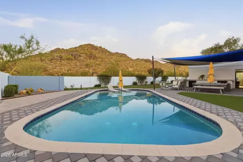 Exterior - 4417 E Mountain View Rd, Phoenix, AZ 85028 photo 8 of 13
