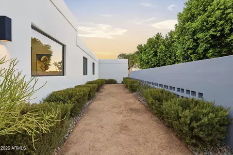 Exterior - 4417 E Mountain View Rd, Phoenix, AZ 85028 photo 11 of 13