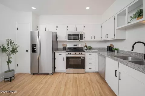 Kitchen - 720 S Dobson Rd #85, Mesa, AZ 85202 photo 1 of 3