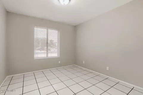 Bedroom - 3243 N 77th Dr, Phoenix, AZ 85033 photo 2 of 3