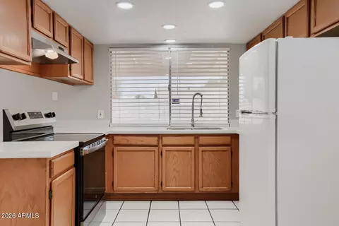 Kitchen - 3243 N 77th Dr, Phoenix, AZ 85033 photo 1 of 3