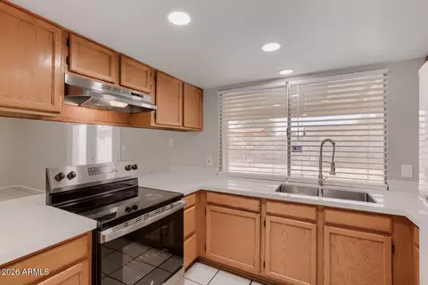 Kitchen - 3243 N 77th Dr, Phoenix, AZ 85033 photo 3 of 3