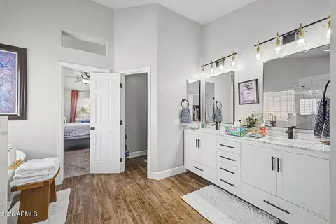 Bath - 3455 E Mayberry Ct, Gilbert, AZ 85297 photo 2 of 4
