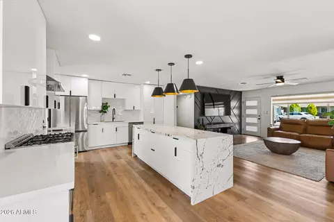 8024 E Hubbell St, Scottsdale, AZ 85257