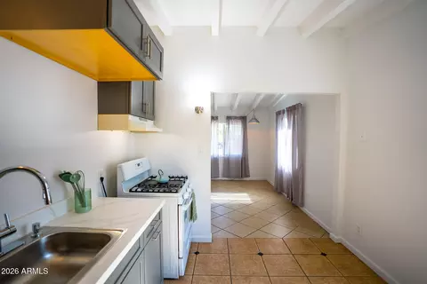 Kitchen - 1630 E Adams St, Phoenix, AZ 85034 photo 1 of 3