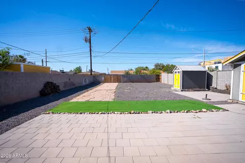 Exterior - 1630 E Adams St, Phoenix, AZ 85034 photo 2 of 6