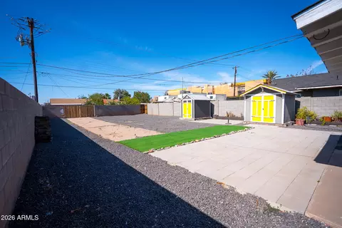 Exterior - 1630 E Adams St, Phoenix, AZ 85034 photo 4 of 6